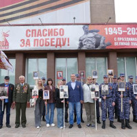 В День Победы росгвардейцы приняли участие во Всероссийской акции «Бессмертный полк» в Омске