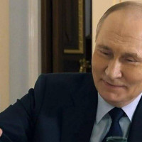 «Смотри, Вова, видишь — Путин!» PR-разбор фильма «Россия. Кремль. Путин. 25 лет»