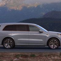 LiXiang обновил линейку кроссоверов: что известно о рестайлинговых моделях?