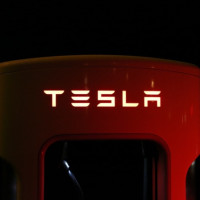 В Техасе с лета начнут разъезжать первые беспилотные такси Tesla — Маск