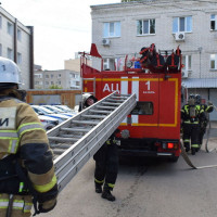 В Казани сотрудники Росгвардии и представители ГУ МЧС России по РТ провели совместное пожарно-тактическое учение