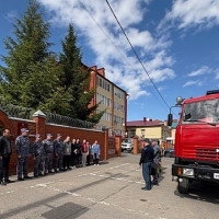 В Татарстане росгвардейцы и пожарные отрабатывают совместные действия на учебных тренировках