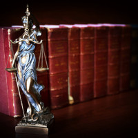 Скрытые счета и имущество: Как юрист помогает найти «потерянные» активы?