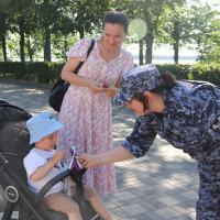 Самарские росгвардейцы присоединились к акции «Российский триколор»