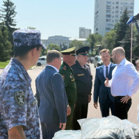 Самарским росгвардейцам передали 500 комплектов современной экипировки