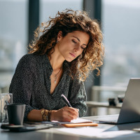 Как писать экспертные посты, которые приводят клиентов