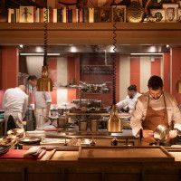 Открытая кухня в ресторане: как создать продающее пространство