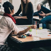 Офисные сотрудники назвали свои самые крупные ежедневные траты