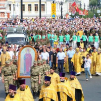 Росгвардейцы Омска приняли участие в Крестном ходе в честь Дня крещения Руси