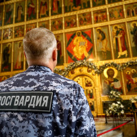 В Татарстане росгвардейцы приняли участие в праздничных богослужениях, посвящённых святому равноапостольному князю Владимиру