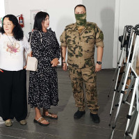 Росгвардейцы организовали выставку фотографий в Херсонской области