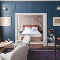 Когда и как стоит обновить мебель в отеле: советы и рекомендации