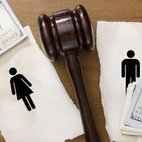 Семейный адвокат Москва номер телефона: Когда обращаться срочно — примеры дел