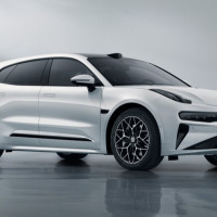 Zeekr 001 обзавелся новыми мощными версиями