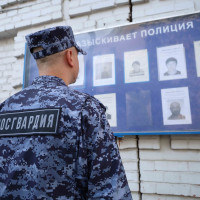 В Татарстане сотрудники Росгвардии задержали подозреваемого в краже, находящегося в федеральном розыске за ранее совершенные преступления