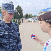 В Башкортостане росгвардейцы приняли участие в праздновании Дня Государственного флага Российской Федерации