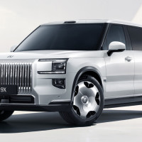 Zeekr 9X: китайский люкс-гибрид с аудиосистемой от Bentley и мощью в 1400 л.с