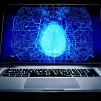 ТОП-7 AI-сервисов для аналитики качества звонков в продажах и кол-центрах (2025)