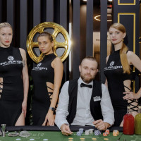 Роль моделей в создании атмосферы комфорта и престижа в рекламных материалах