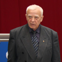 Сотрудники вневедомственной охраны Росгвардии поздравили с 80-летним юбилеем ветерана ведомства Владимира Горбунова