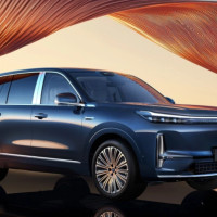 Zeekr 9X: почему новый гибридный флагман вызывает такой ажиотаж?