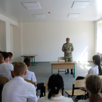 Росгвардейцы провели тематический урок для школьников в Херсонской области