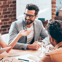 Как стать популярным на работе в 2025 году? 6 способов