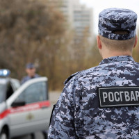В Татарстане сотрудники Росгвардии по срабатыванию тревожной сигнализации задержали троих граждан