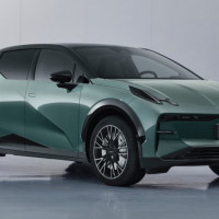 Zeekr X стал мощнее: рассекречены детали обновленного электрического кроссовера