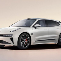 Zeekr 001 2026: мощный апгрейд с пневмоподвеской, запасом хода 810 км и новым автопилотом