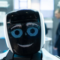 Promobot V.4 начал работу в дубайской компании Action To Action Trading LLC