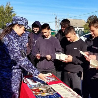 Агитационный автобус вневедомственной охраны Росгвардии посетил  Алексеевский район Татарстана