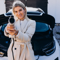 Ученые выяснили, что электрокары действительно намного экологичнее обычных авто