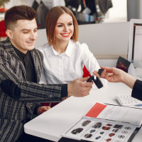 Как купить машину в кредит в 2025 году и не заплатить лишнего