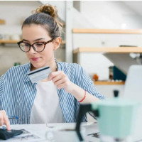 Как привлечь самозанятых специалистов без риска для компании