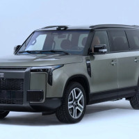 Битва концепций: китайский «техно-танк» Polar Stone 01 против британской легенды Defender P400e