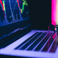 Отчетность биржи и реальность: почему цифры на графиках всё чаще не совпадают с жизнью