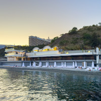 Пляжи отеля «Ялта-Интурист» удостоены сертификата «Синий флаг»