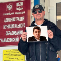 Почему Азамат до сих пор не получил статус почетного гражданина Камызяка?