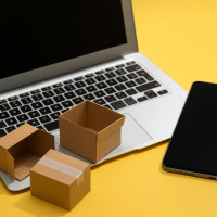 Почему в 2025 году почти негде продавать за криптовалюту