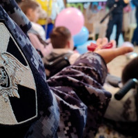 Сотрудники Росгвардии стали почетными гостями праздничного концерта воспитанников Алешкинского дома-интерната