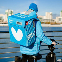 С ИИ-помощником в Яндекс Лавке теперь можно общаться голосом