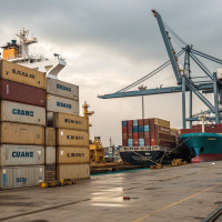 Российский бизнес ускоряет переход к легальным схемам импорта на фоне ужесточения контроля ВЭД