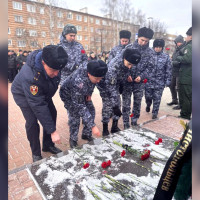 В Чистополе росгвардейцы почтили память Героев Отечества