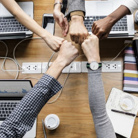 Россияне определили наиболее подходящие подработки для детей