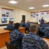 Сотрудники ОВО Росгвардии по Нижнекамскому району Республики Татарстан отметили День Конституции Российской Федерации