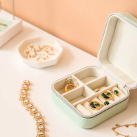 Технический апгрейд сайта ювелирного холдинга: рост трафика в Google на 25% при падающем спросе