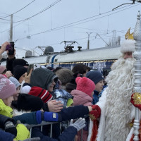 Сотрудники Росгвардии обеспечили безопасность Поезда Деда Мороза во время его остановки в Тольятти