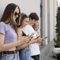 Маркетинг нового поколения: как завоевать внимание Z и Альфа в 2026 году