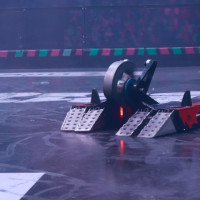 Робот &laquo;Медоед&raquo; из Санкт-Петербурга готов к &laquo;Битве роботов&raquo;